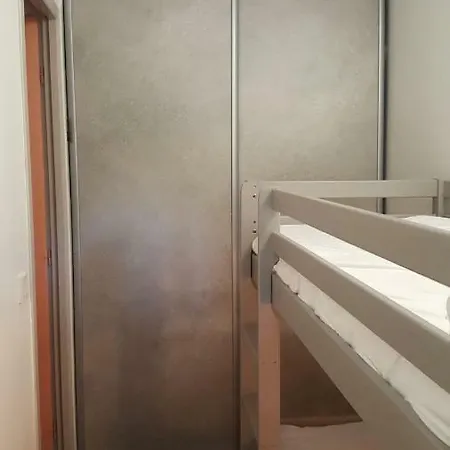 Apartament Domaine De La Pinede Pramousquier *