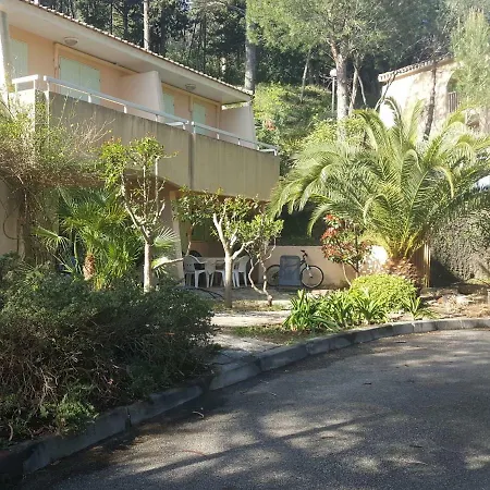 Domaine De La Pinede Pramousquier *