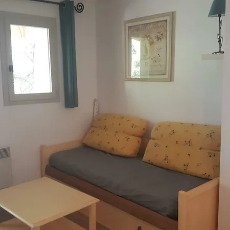 Apartament Domaine De La Pinede Pramousquier *